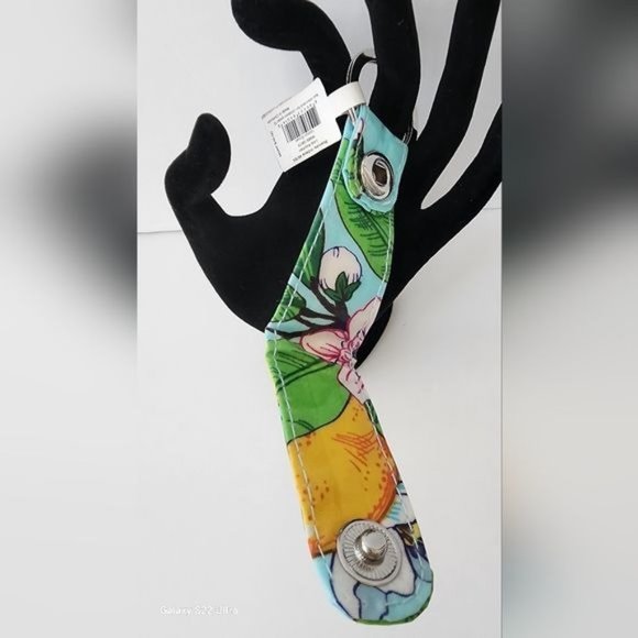 Vera Bradley Straw Tote Bag & Wristlet, & key fob in Retired Lemon Grove… - Picture 11 of 14